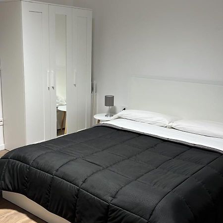 Business Home Piazza Cesare Battisti B&B Residence ฟอจเจีย ภายนอก รูปภาพ