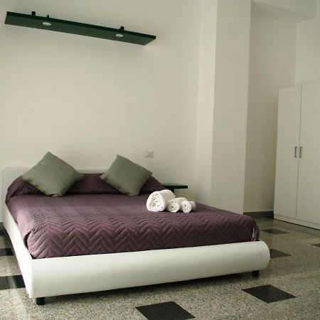 Business Home Piazza Cesare Battisti B&B Residence ฟอจเจีย ภายนอก รูปภาพ