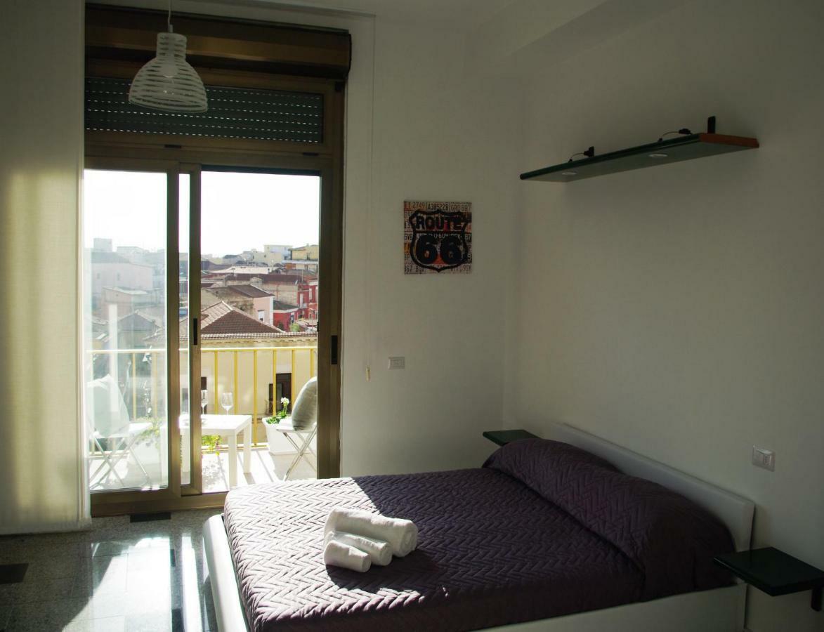 Business Home Piazza Cesare Battisti B&B Residence ฟอจเจีย ภายนอก รูปภาพ